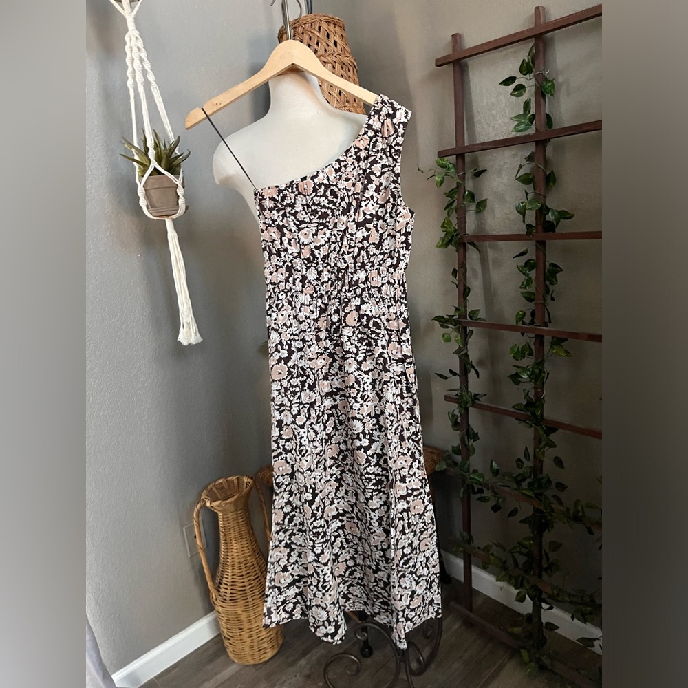 RAILS Selani Midi Dress
Russet Floral One Shoulder XS - Picture 7 of 10